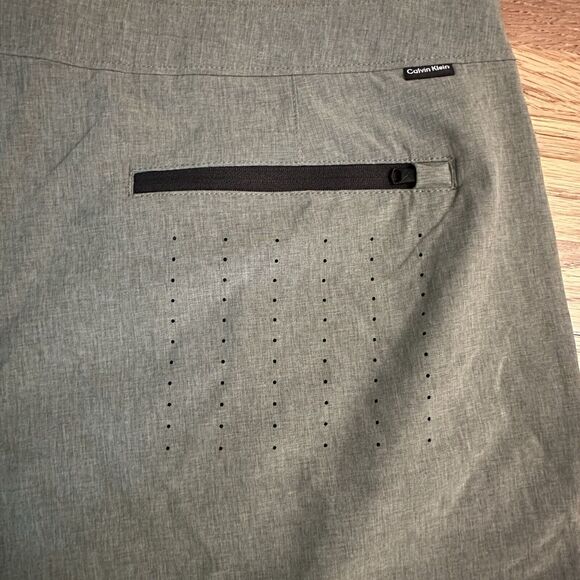 NWT!! Men’s Calvin Klein Swim Trunks/XXL - Picture 9 of 13